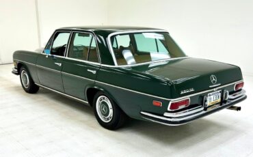 Mercedes-Benz-200-Series-1970-2