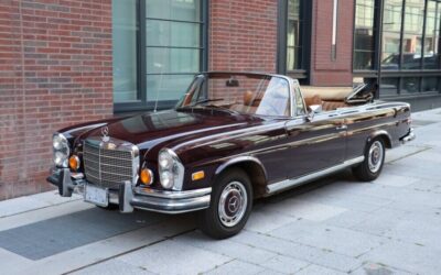 Mercedes-Benz 200-Series 1971 à vendre