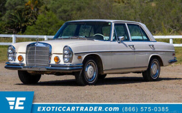 Mercedes-Benz 200-Series  year1}