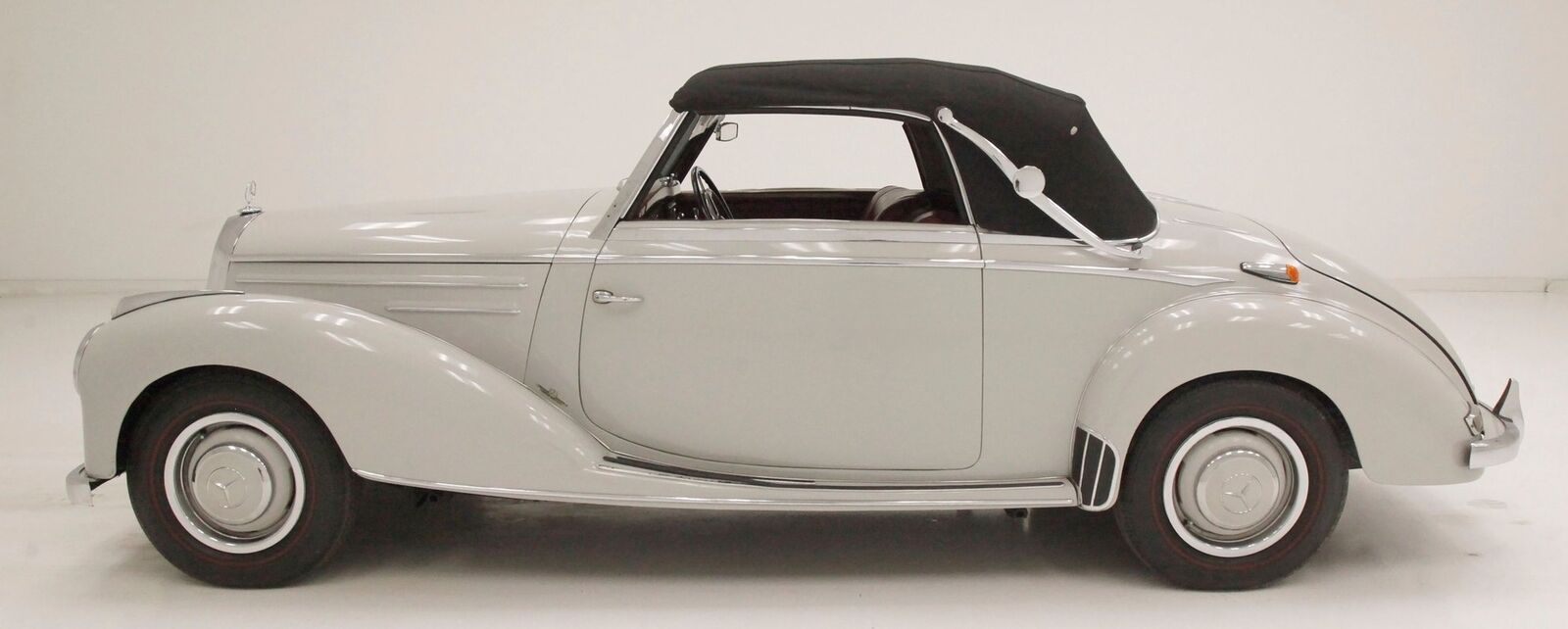 Mercedes-Benz-200-Series-Cabriolet-1952-2