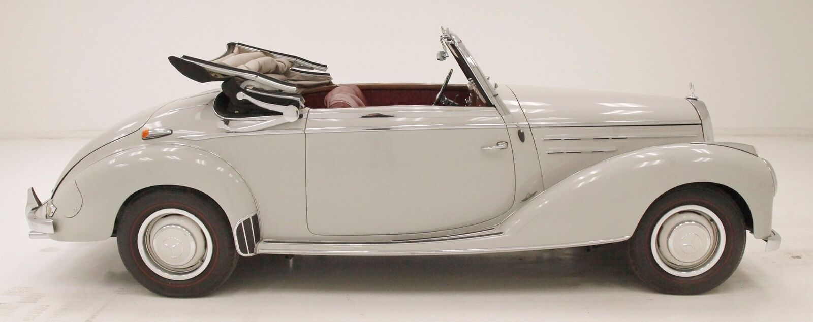 Mercedes-Benz-200-Series-Cabriolet-1952-8