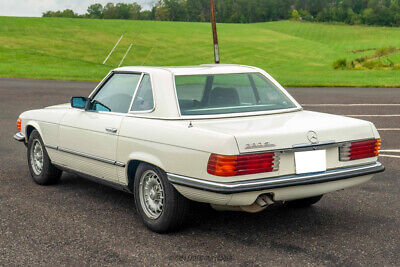 Mercedes-Benz-200-Series-Cabriolet-1980-5