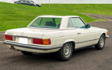 Mercedes-Benz-200-Series-Cabriolet-1980-7