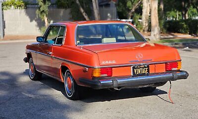 Mercedes-Benz-200-Series-Coupe-1976-5