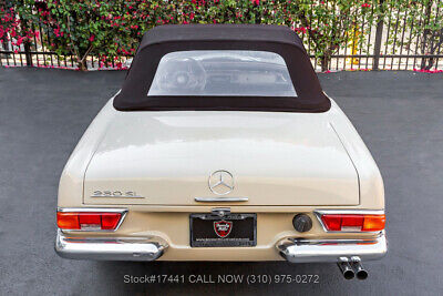 Mercedes-Benz-230SL-1965-10