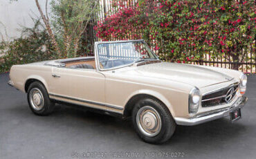 Mercedes-Benz-230SL-1965-2