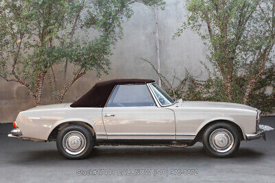 Mercedes-Benz-230SL-1965-9