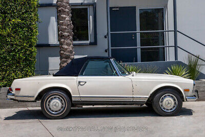 Mercedes-Benz-230SL-1967-9