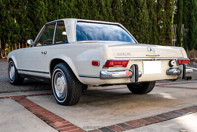 Mercedes-Benz-230SL-Cabriolet-1965-5