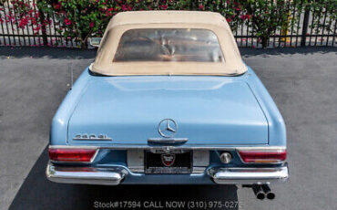 Mercedes-Benz-250SL-1967-10