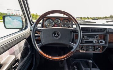 Mercedes-Benz-280GE-SUV-1988-15