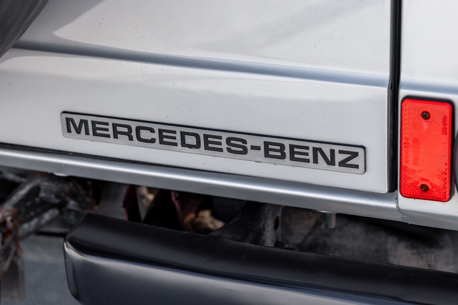 Mercedes-Benz-280GE-SUV-1988-34