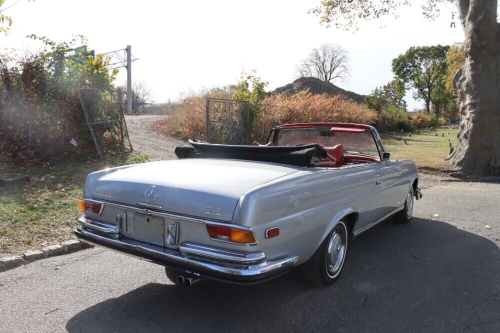 Mercedes-Benz-280SE-3.5-Cabriolet-1971-4