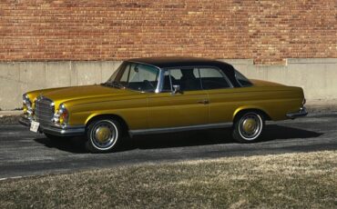 Mercedes-Benz-280SE-3.5-Coupe-1971-3