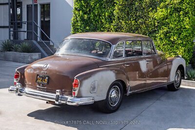 Mercedes-Benz-300-Series-1959-4