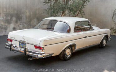 Mercedes-Benz-300-Series-1964-4