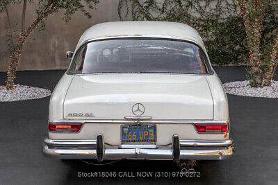 Mercedes-Benz-300-Series-1964-5