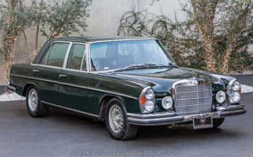 Mercedes-Benz 300-Series  year1}