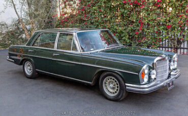 Mercedes-Benz-300-Series-1970-2