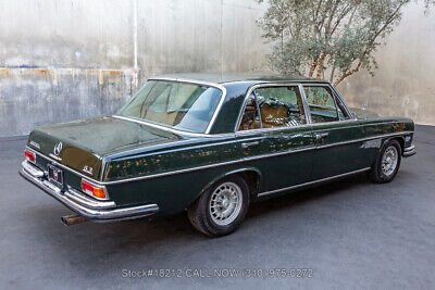 Mercedes-Benz-300-Series-1970-4