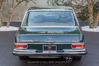 Mercedes-Benz-300-Series-1970-5