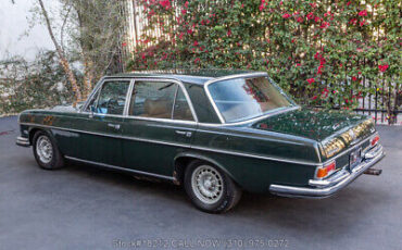 Mercedes-Benz-300-Series-1970-6