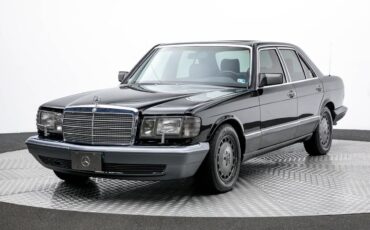 Mercedes-Benz-300-Series-1990-1