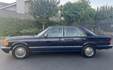 Mercedes-Benz-300-Series-1990-2