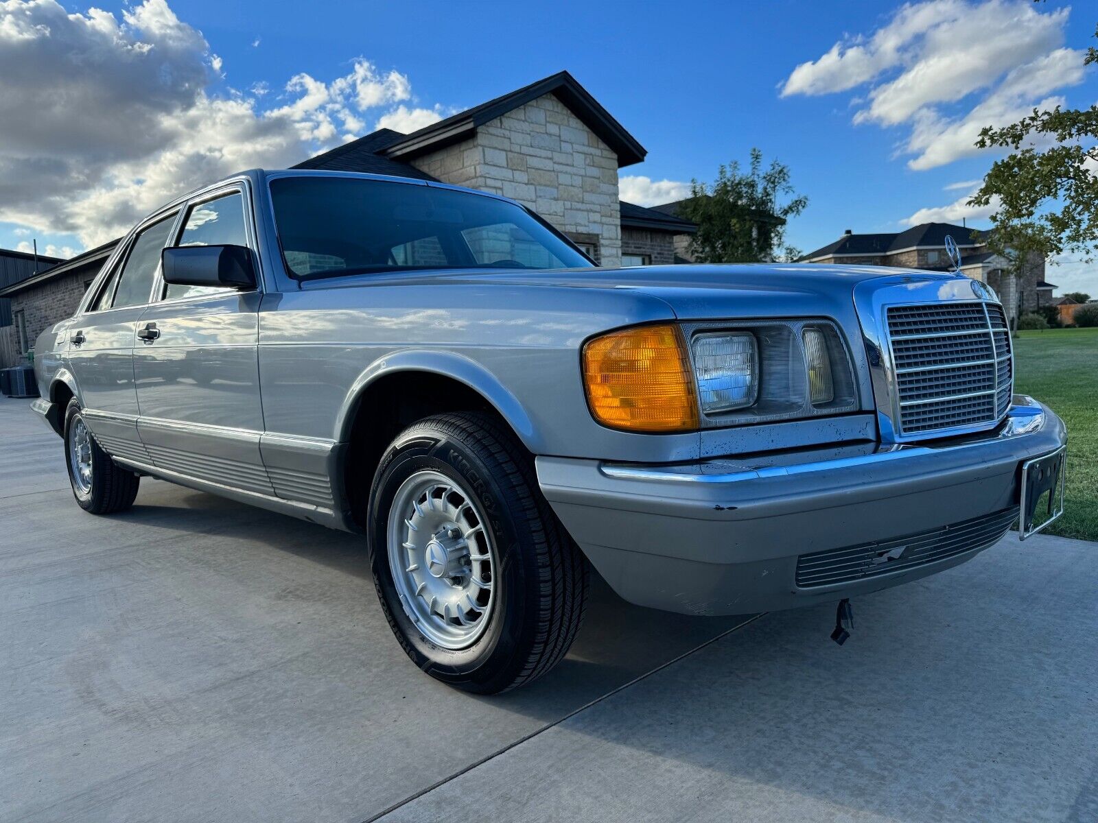 Mercedes-Benz 300-Series Berline 1983