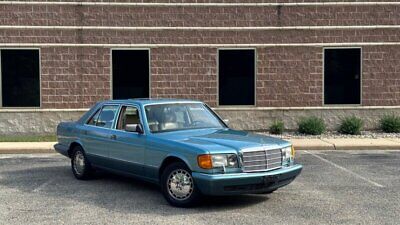 Mercedes-Benz-300-Series-Berline-1991-1