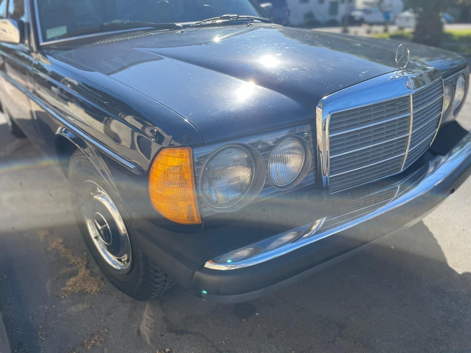 Mercedes-Benz-300-Series-Break-1980-19