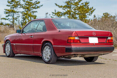 Mercedes-Benz-300-Series-Coupe-1991-5