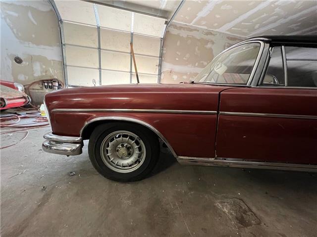 Mercedes-Benz-300SE-Cabriolet-RHD-1966-7