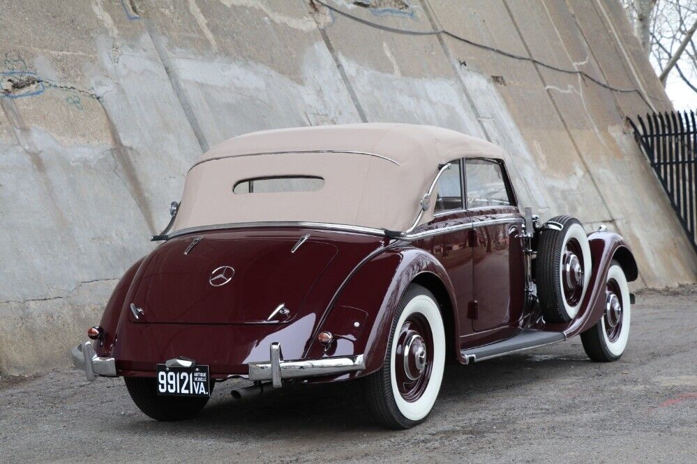 Mercedes-Benz-320-Cabriolet-1938-3