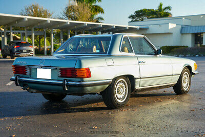 Mercedes-Benz-400-Series-1974-17