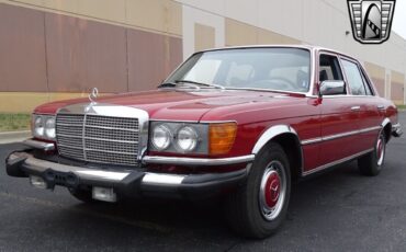 Mercedes-Benz-400-Series-1977-2