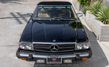 Mercedes-Benz-400-Series-1980-9