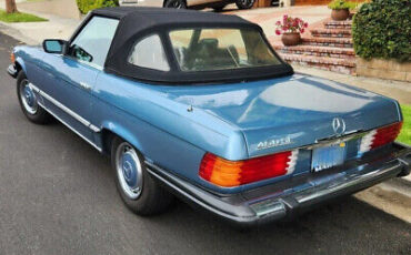 Mercedes-Benz-400-Series-Cabriolet-1976-3