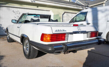 Mercedes-Benz-400-Series-Cabriolet-1977-5