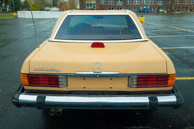 Mercedes-Benz-400-Series-Cabriolet-1977-6