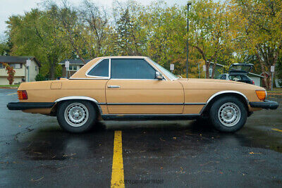 Mercedes-Benz-400-Series-Cabriolet-1977-8