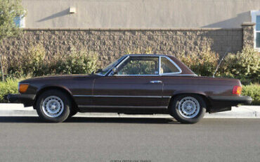 Mercedes-Benz-400-Series-Cabriolet-1980-2