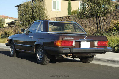 Mercedes-Benz-400-Series-Cabriolet-1980-5