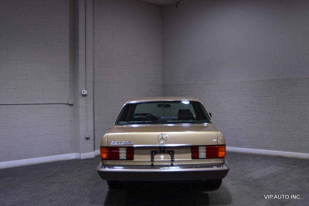 Mercedes-Benz-500-Series-1986-11