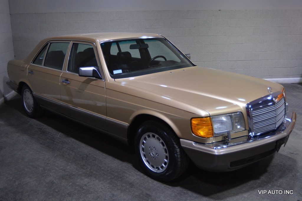 Mercedes-Benz-500-Series-1986-28