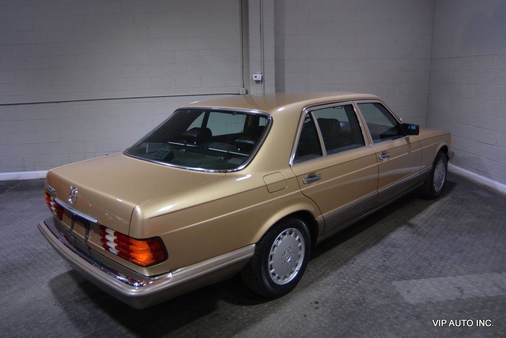 Mercedes-Benz-500-Series-1986-3