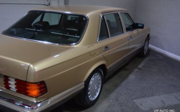 Mercedes-Benz-500-Series-1986-7