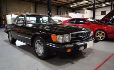 Mercedes-Benz-500-Series-1988-9