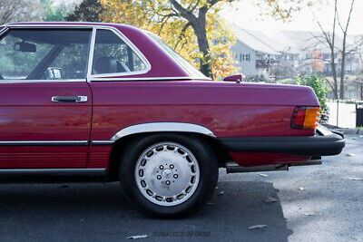 Mercedes-Benz-500-Series-Cabriolet-1986-4