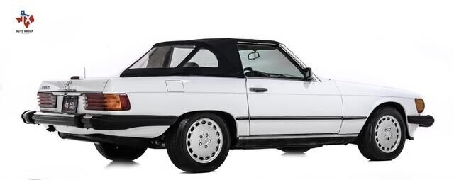 Mercedes-Benz-500-Series-Cabriolet-1987-5